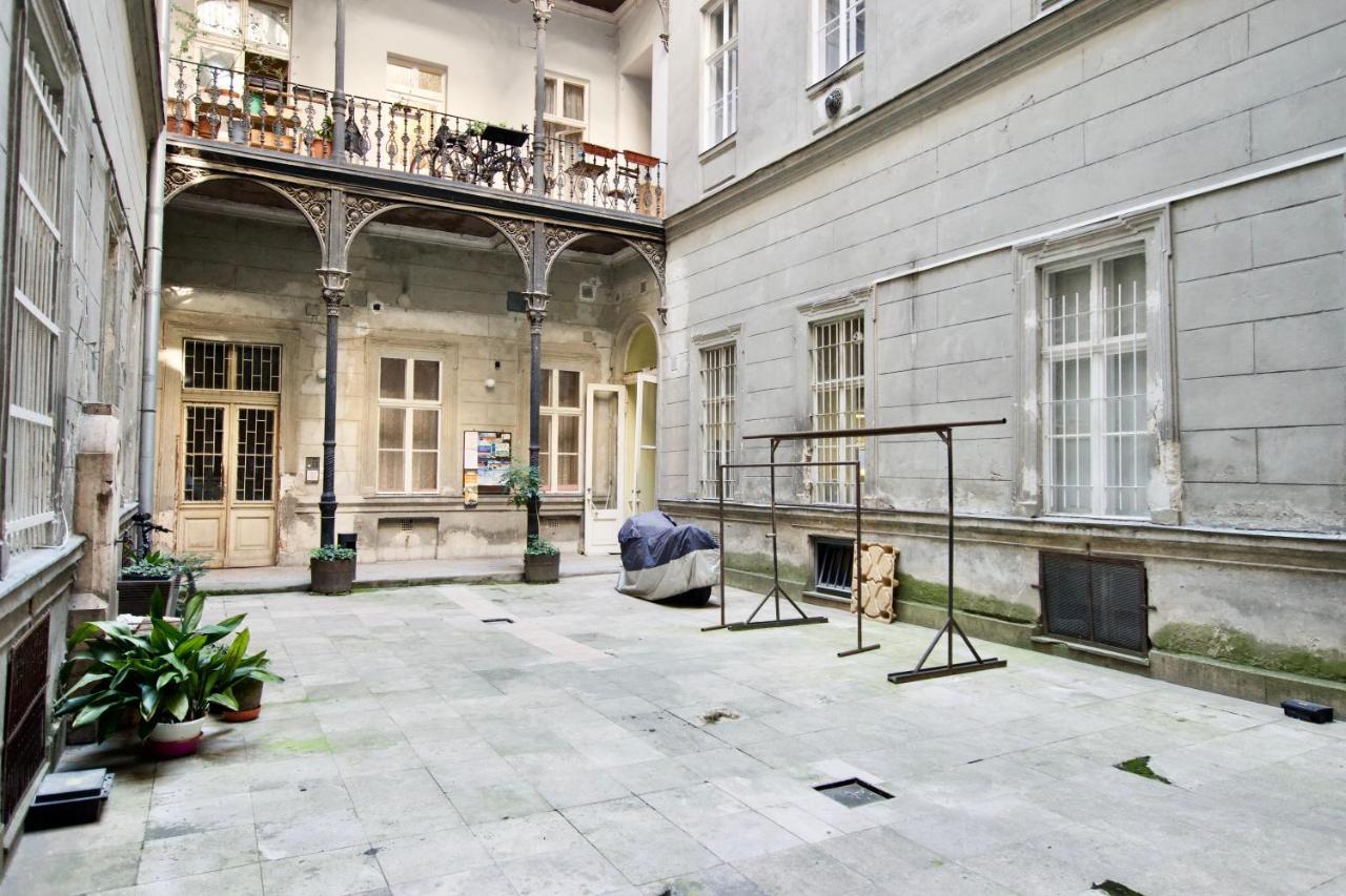 Ecostay Apartment Zoltan Street Budapeszt Zewnętrze zdjęcie