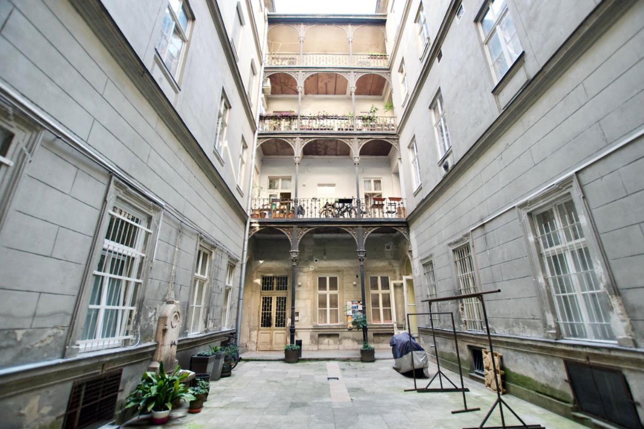 Ecostay Apartment Zoltan Street Budapeszt Zewnętrze zdjęcie
